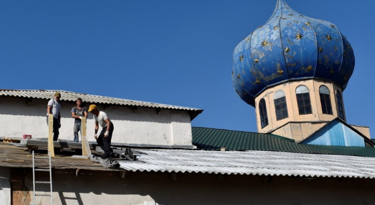 Калужане помогают восстанавливать храмы Луганщины. Калужане помогают восстанавливать храмы Луганщины.